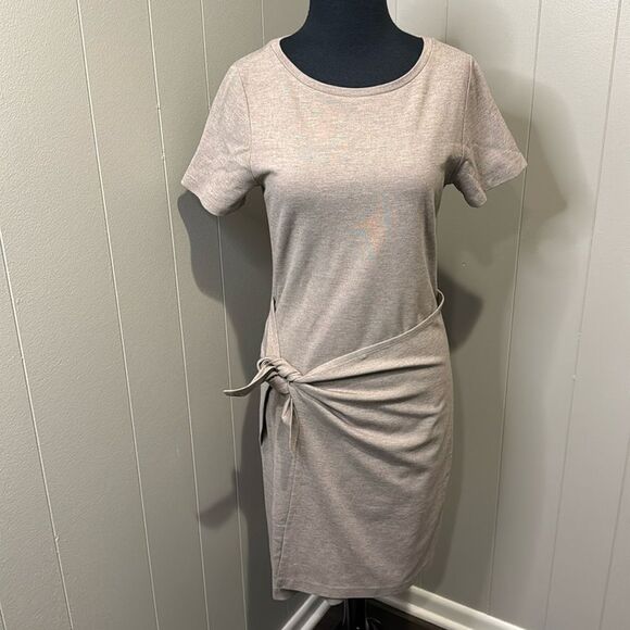 Club Monaco Twansia sheath crewneck short sleeve sarong accent midi dress. Small - Picture 4 of 8